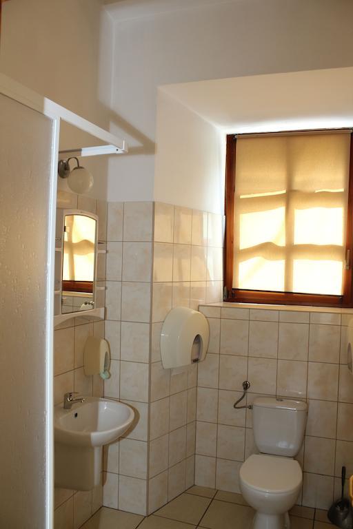 Dom Pielgrzyma Hotel Kalwaria Zebrzydowska Ngoại thất bức ảnh